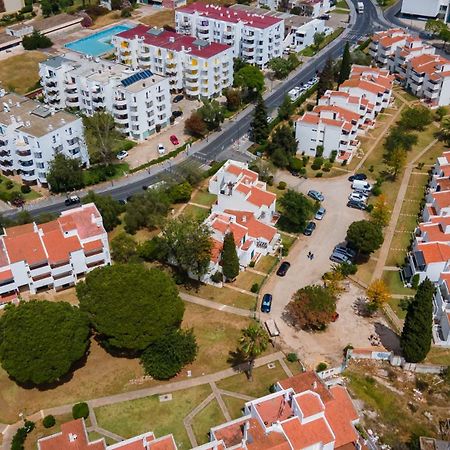 2 Bdr Vilamoura Escape W Balcony By Lovelystay Quarteira Exterior photo